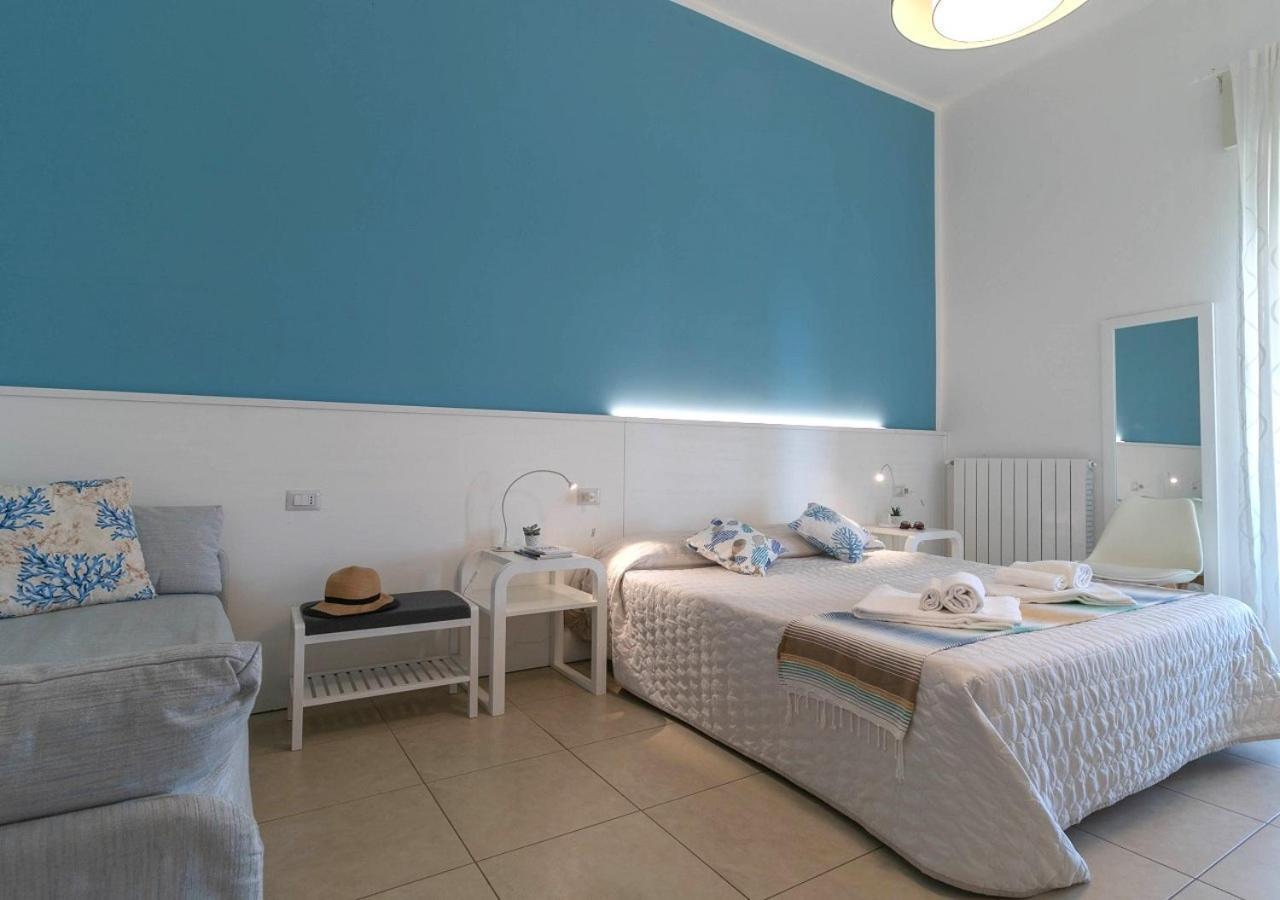 Fronte Mare Rooms By Salentolimit Porto Cesareo Exterior photo